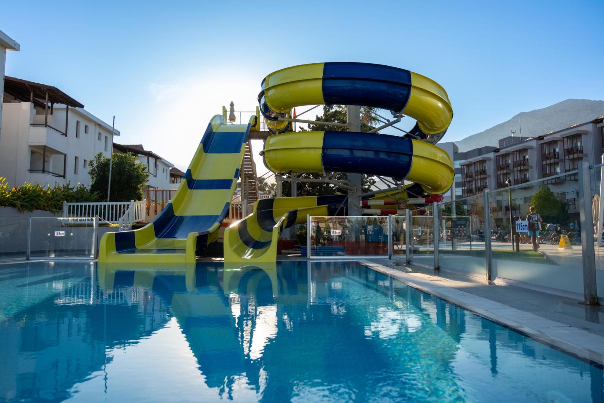 Aqi Hydros Club Kemer Exterior foto Water park